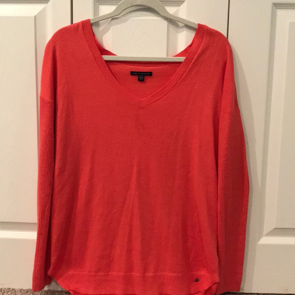 pink american eagle sweater!